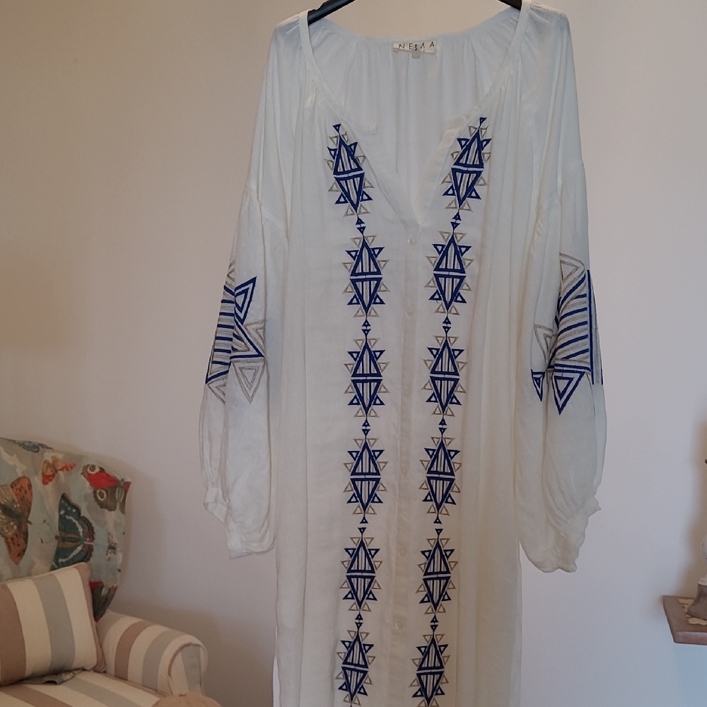 Nema. White Dress with Blue Geometric Embroidery
